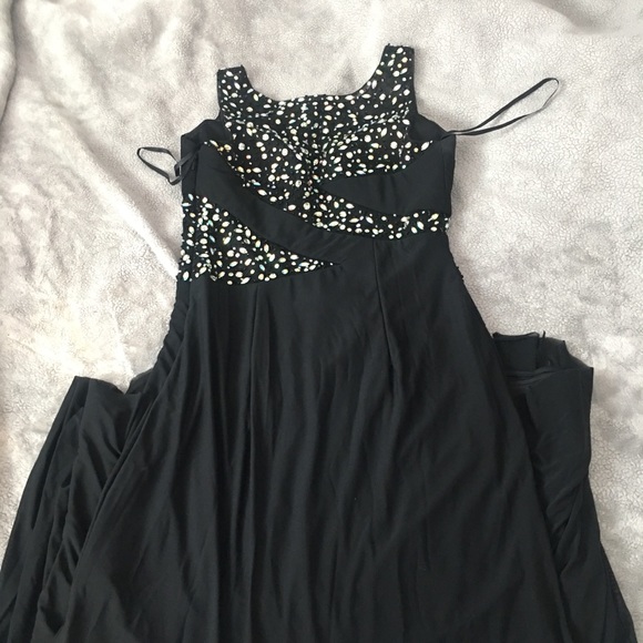 Prom Dress - Picture 4 of 8